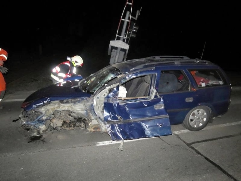 DN na železničním přejezdu mezi obcemi Postřelmov a Bludov zdroj foto: PČR