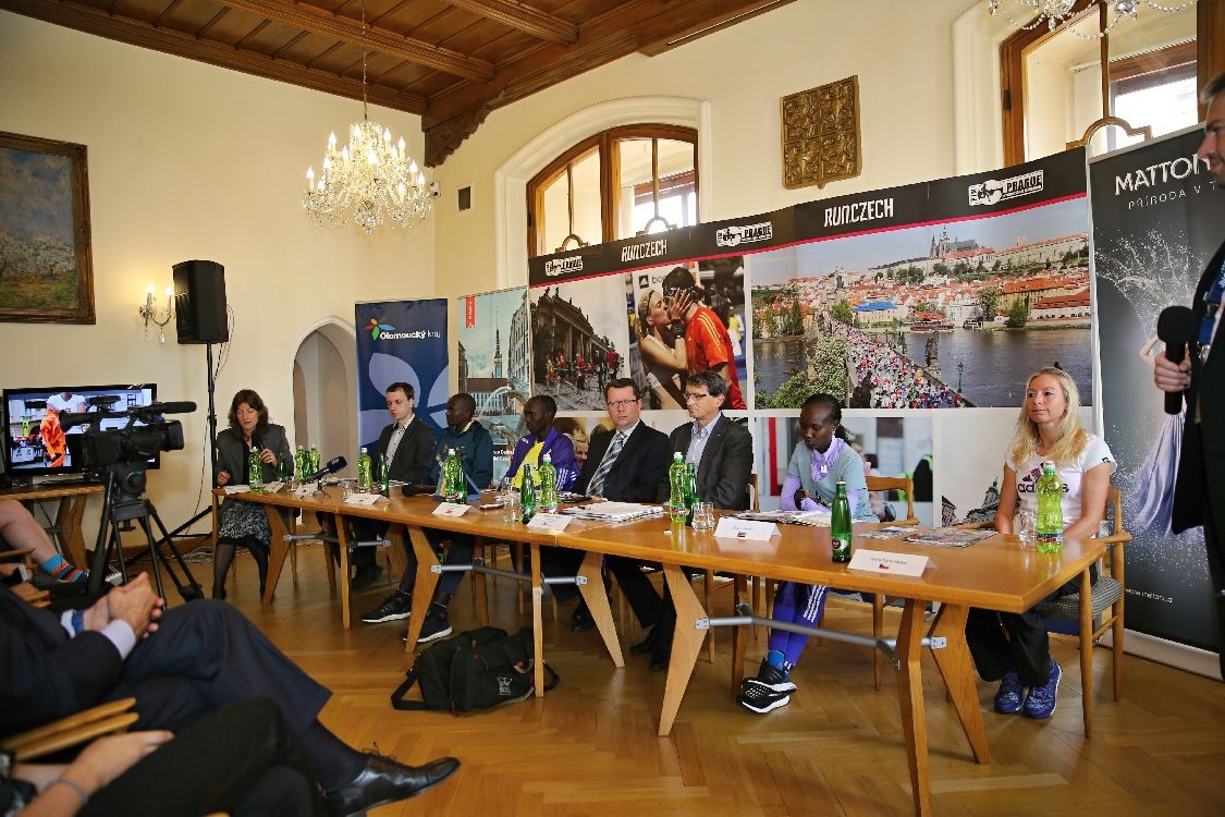Olomouc - tisková konference před závodem foto:sumpersko.net