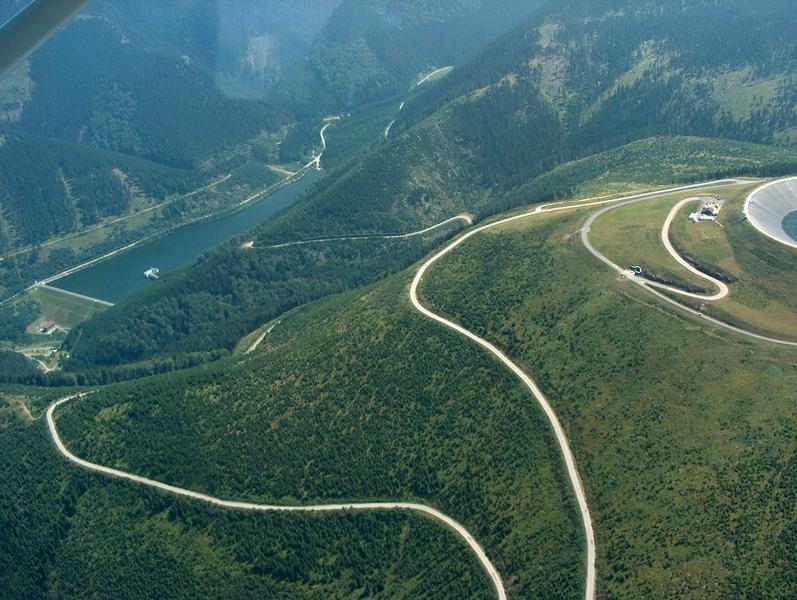 Dlouhé stráně – letecké záběry na kopec, který budou muset závodníci zdolat zdroj foto: V. Sobol