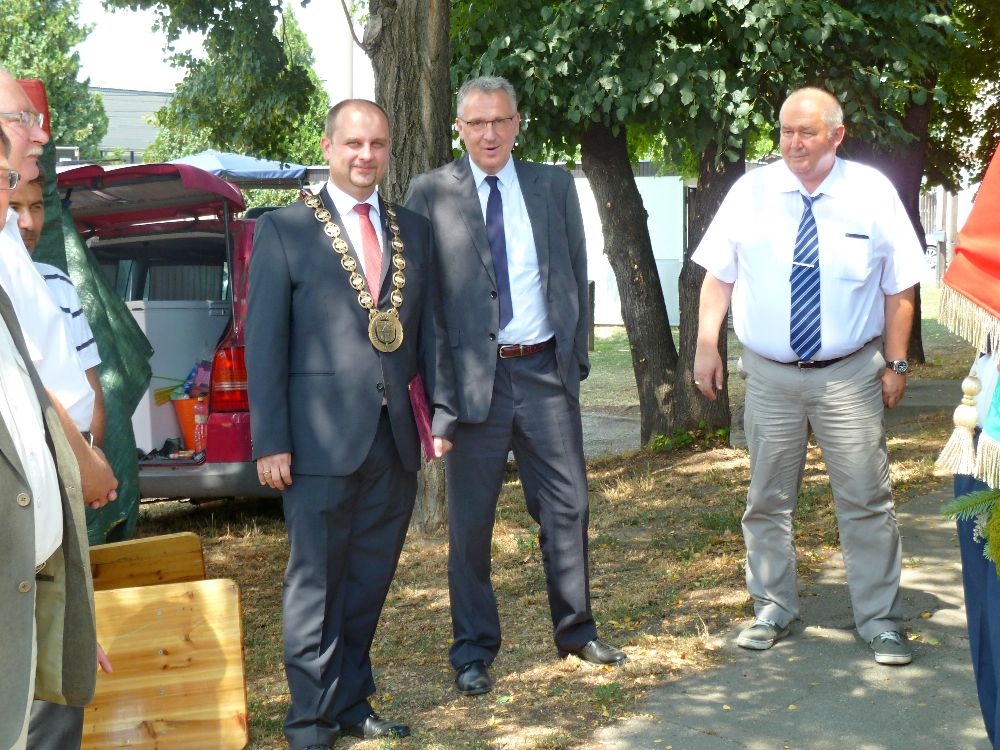 šumperská delegace navštívila slovenskou obec Iža zdroj foto:t.s.