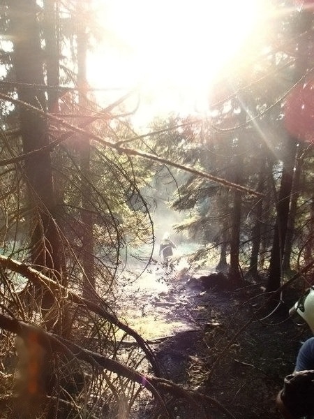 Kouty na Desnou - likvidace lesního požáru zdroj foto: HZS Ok