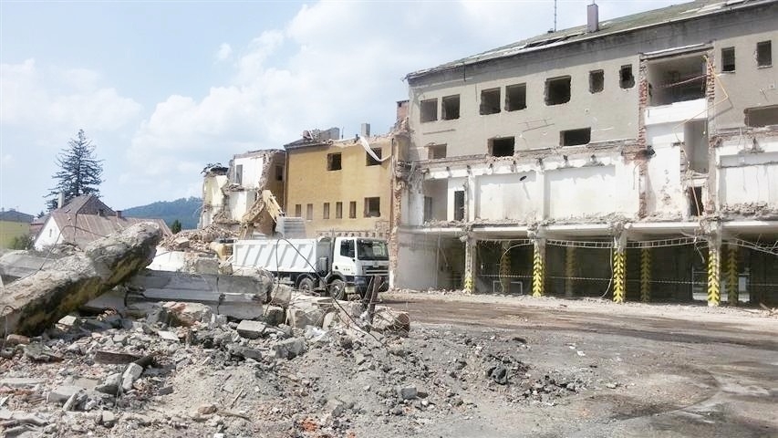 Šumperk - demolice požární stanice zdroj foto: HZS Ok