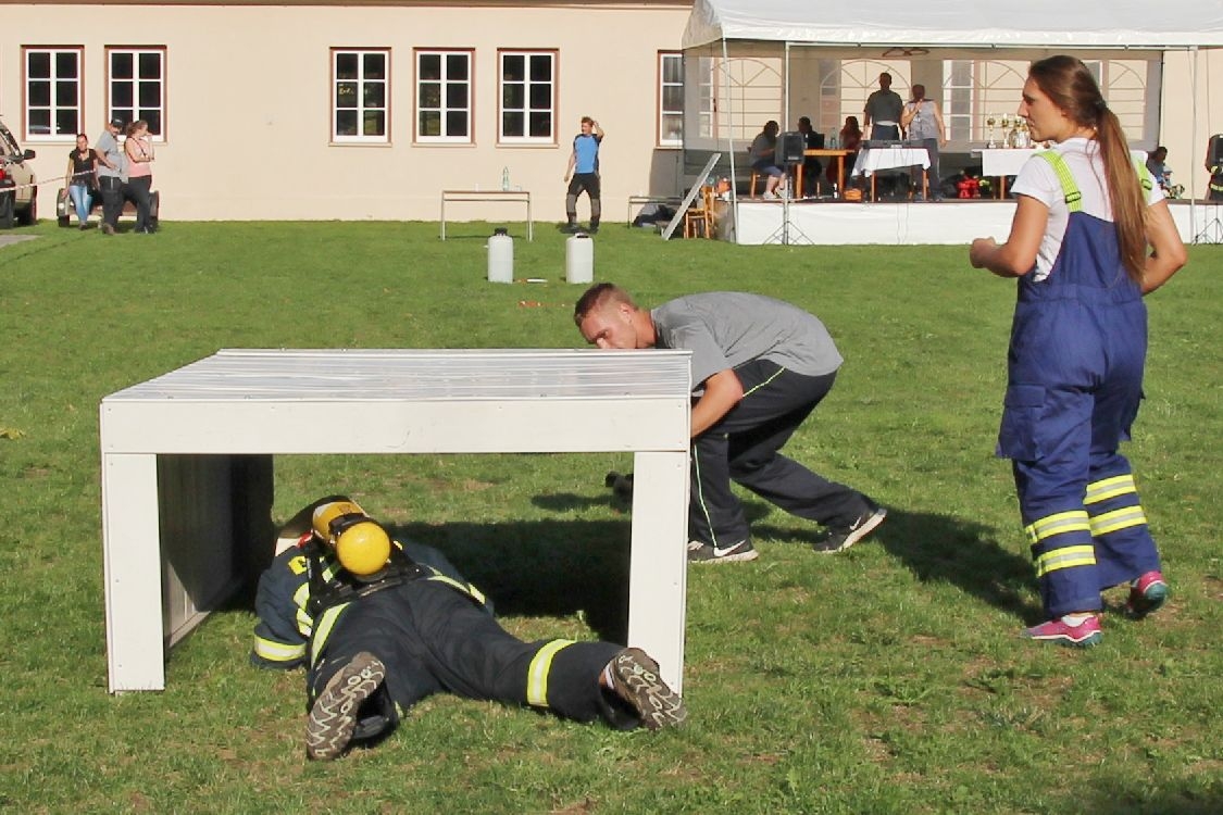Šumperská liga T.F.A. zdolání tunelu foto: sumpersko.net