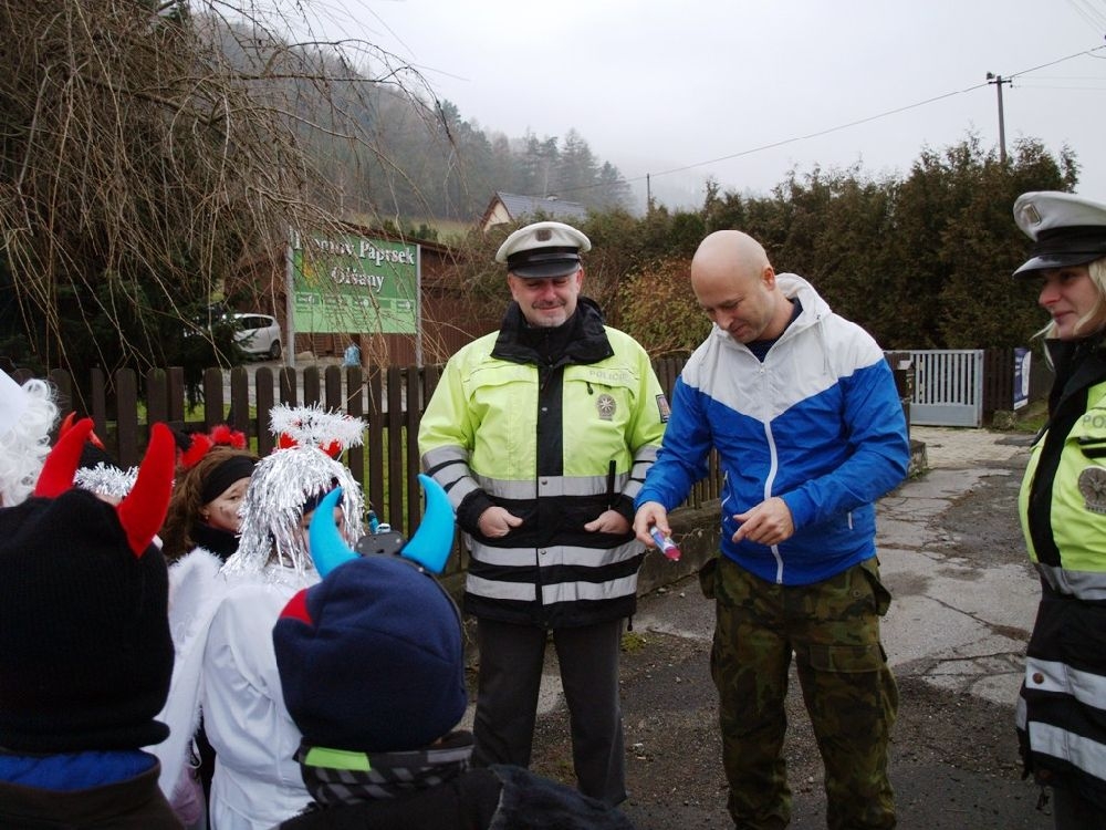 Mikuláš nebo čert zdroj foto: PČR