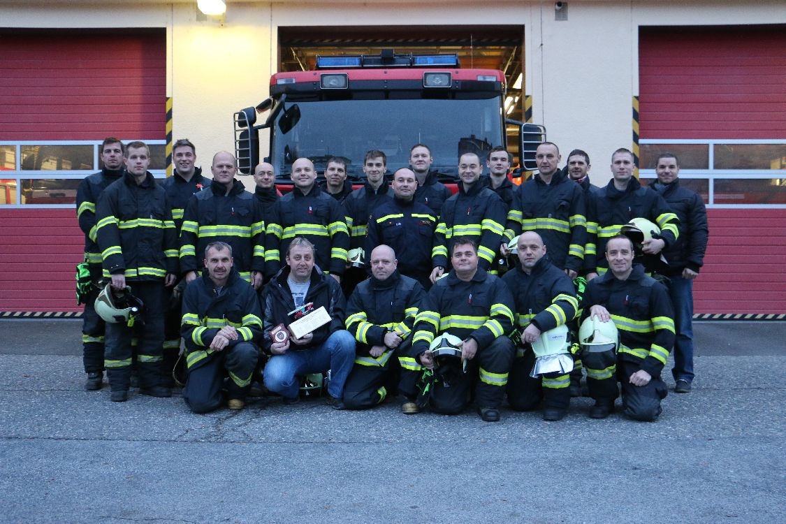 Olomouc - rozlučka s kolegy, kteří odešli do civilu zdroj foto: HZS OK