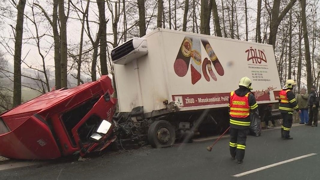 DN mezi Kláštercem a Bludovem zdroj foto: HZS Olk.