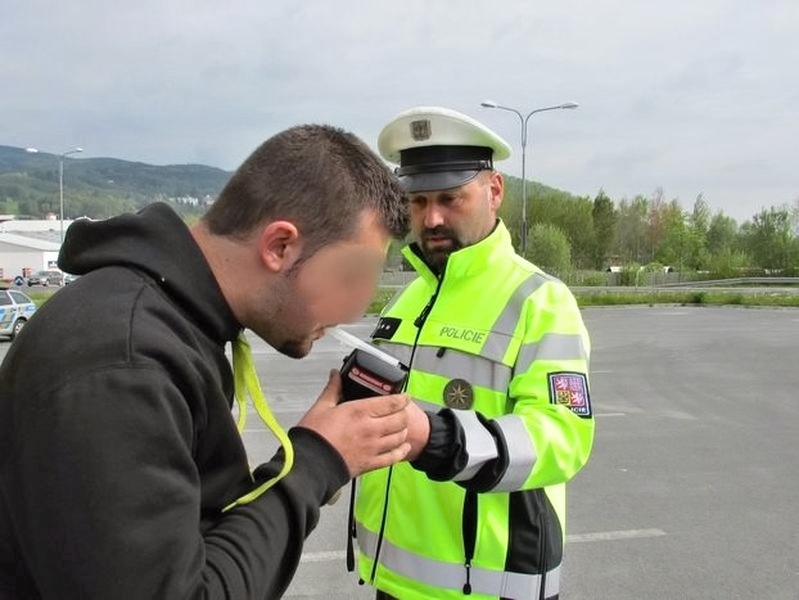 Jeseník - dopravně bezpečnostní akce zdroj foto: PČR