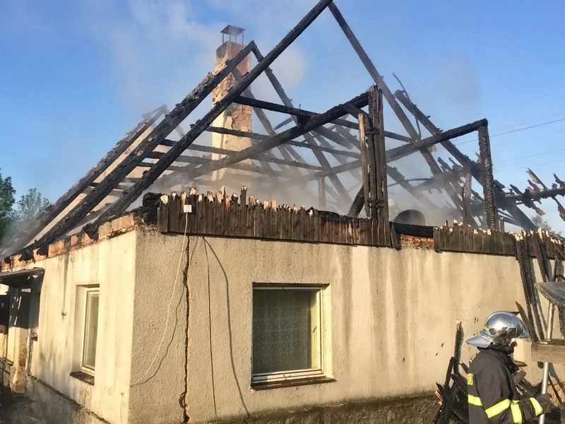 Stará Červená Voda - požár rodinného domku zdroj foto: HZS Olk.