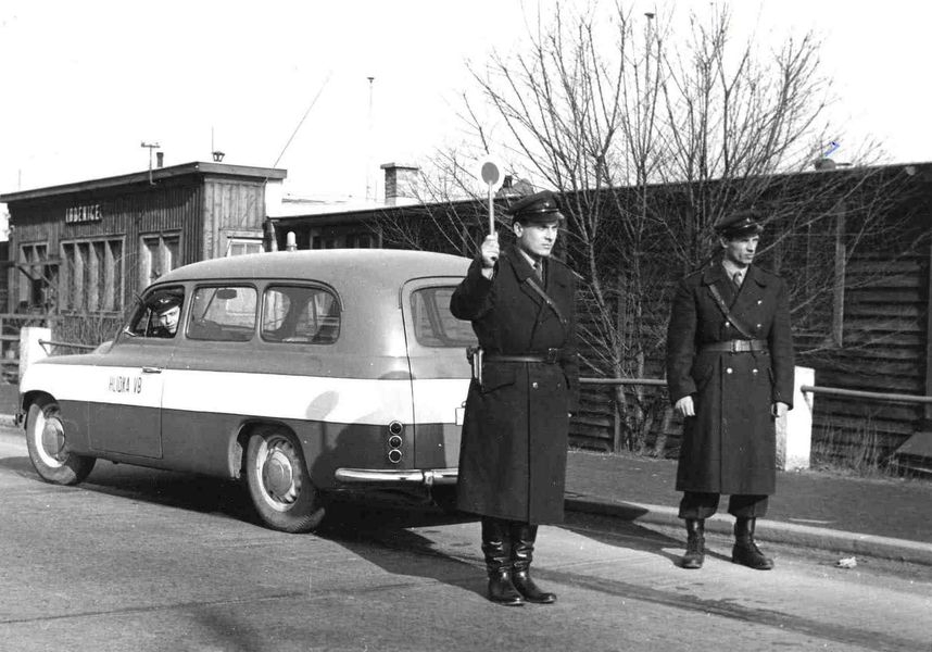 „Sedany“ sloužily dopravákům během 60. let 20. století. foto ze sbírky Muzea PČR