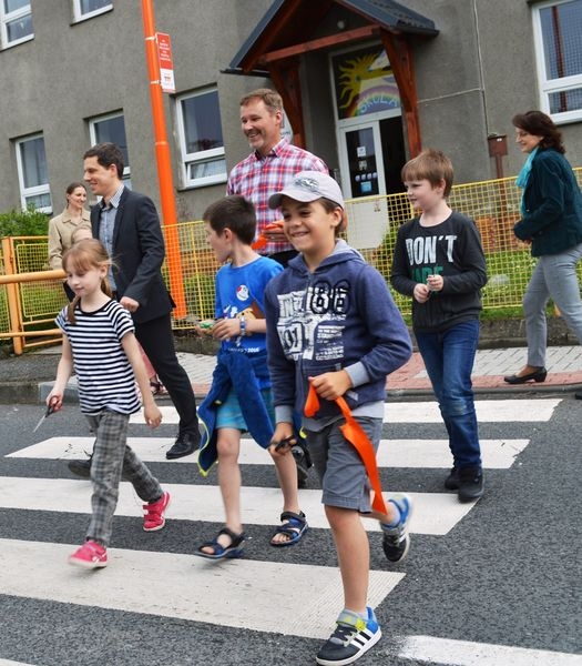 Hoštejn - slavnostní otevření přechodu před školou zdroj foto: V. Sobol