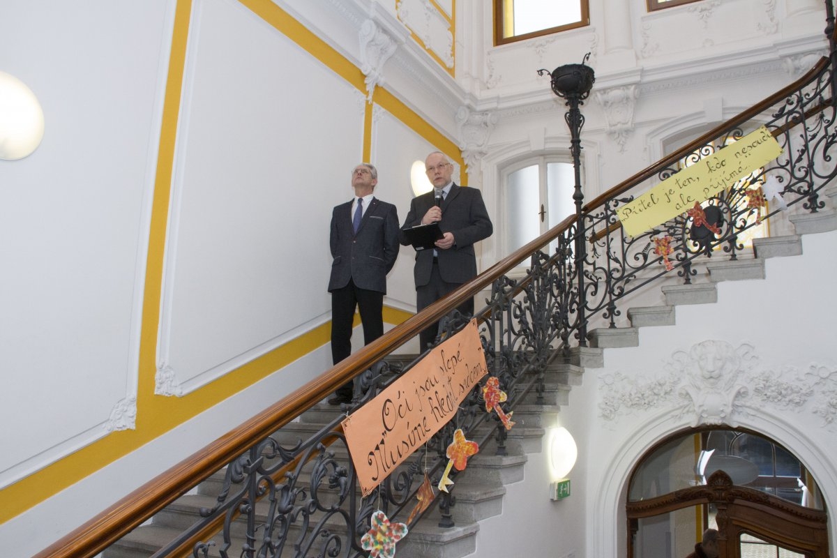 Hejtman Košta slavnostně otevřel zrekonstruovanou budovu centra sociálních služeb Klíč zdroj foto: OLK