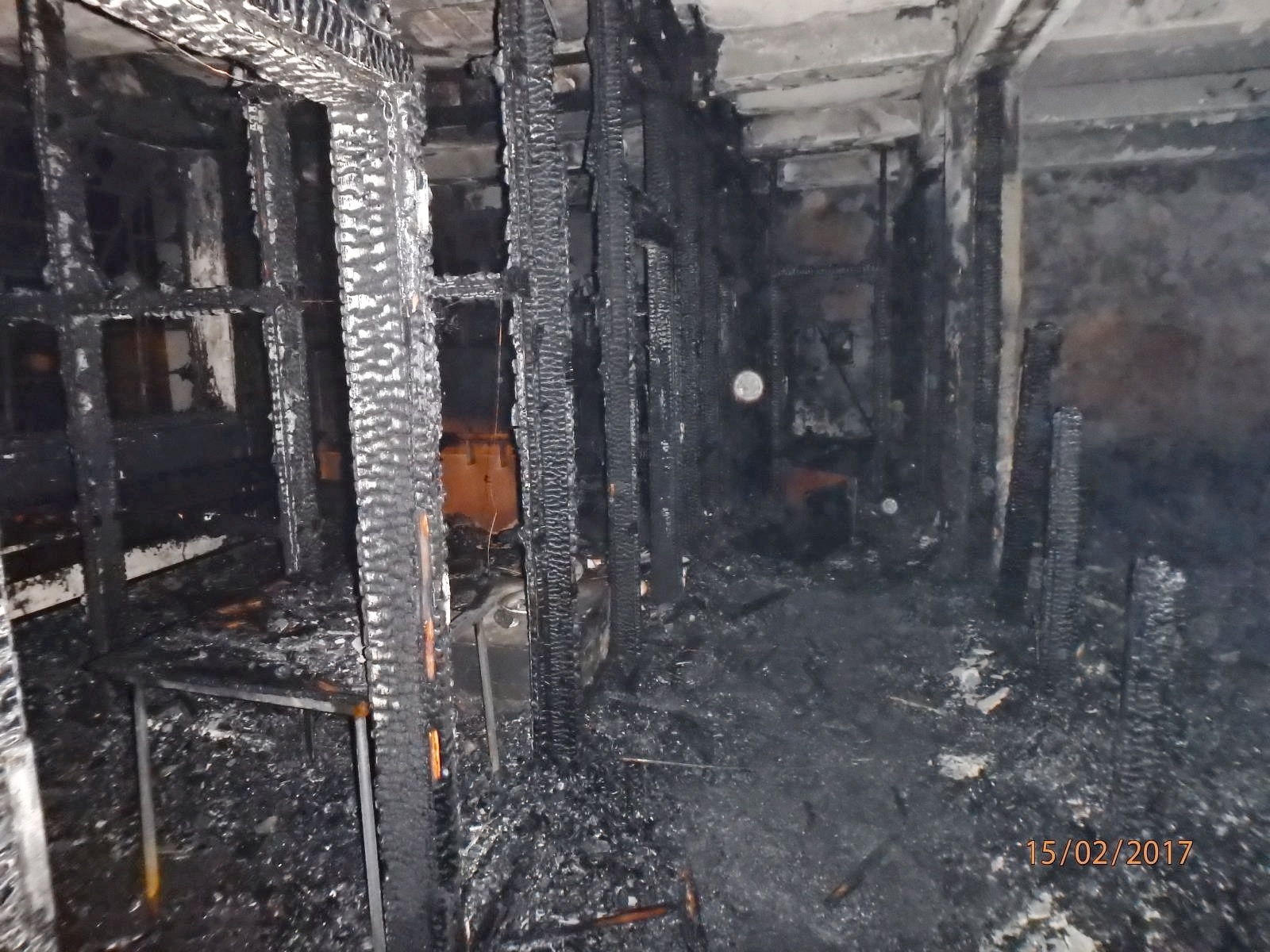 Unčovice - požár skladovací haly zdroj foto: HZS Olk