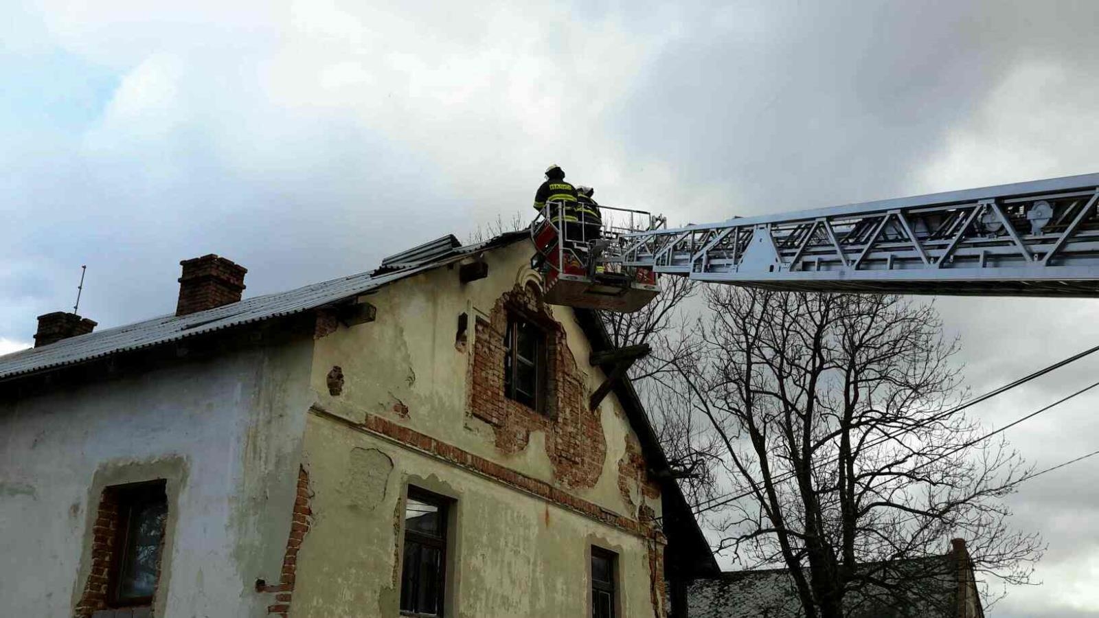 Silný vítr v kraji zaměstnává hasiče zdroj foto: HZS OLK
