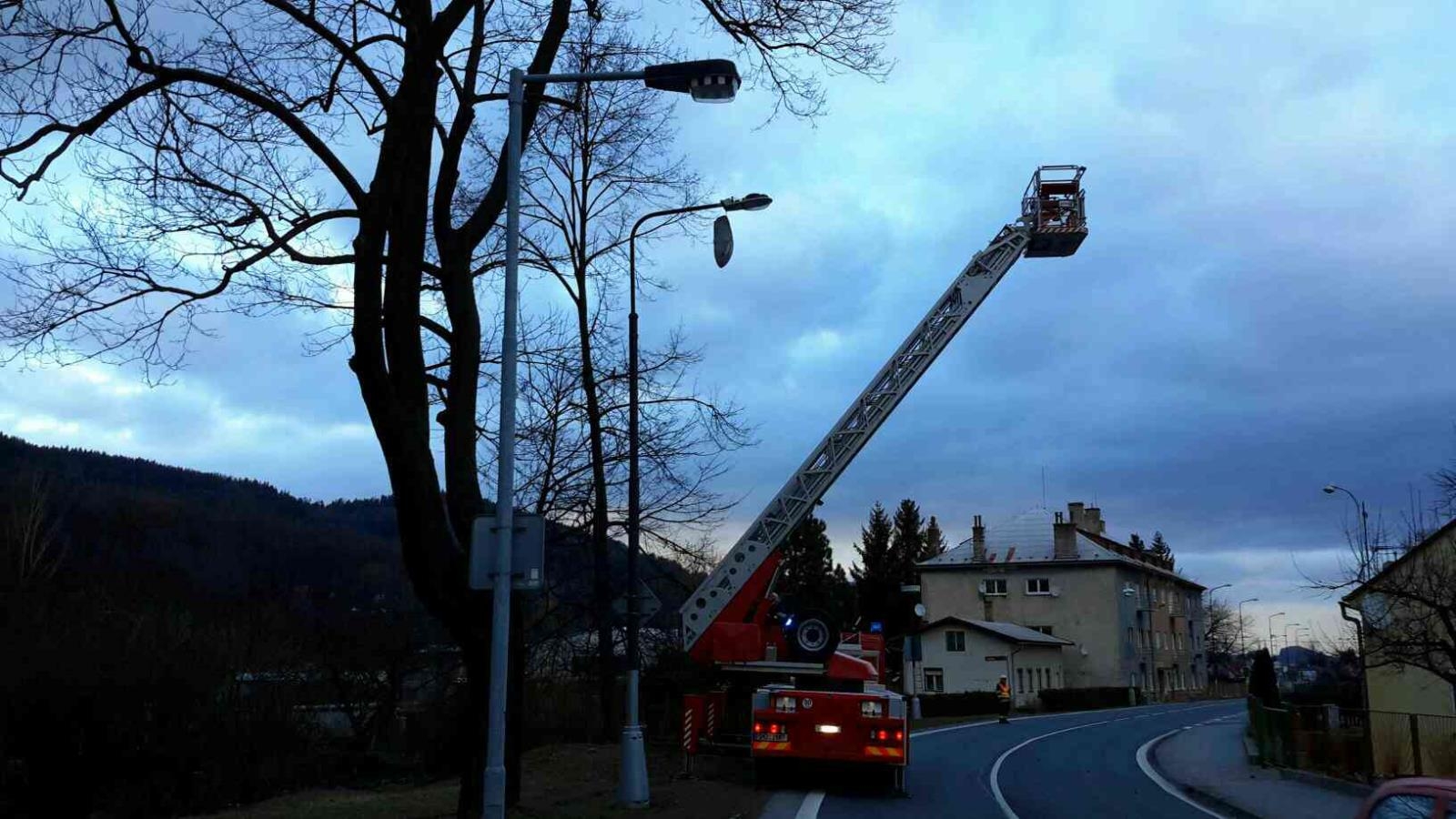 Silný vítr v kraji zaměstnává hasiče zdroj foto: HZS OLK