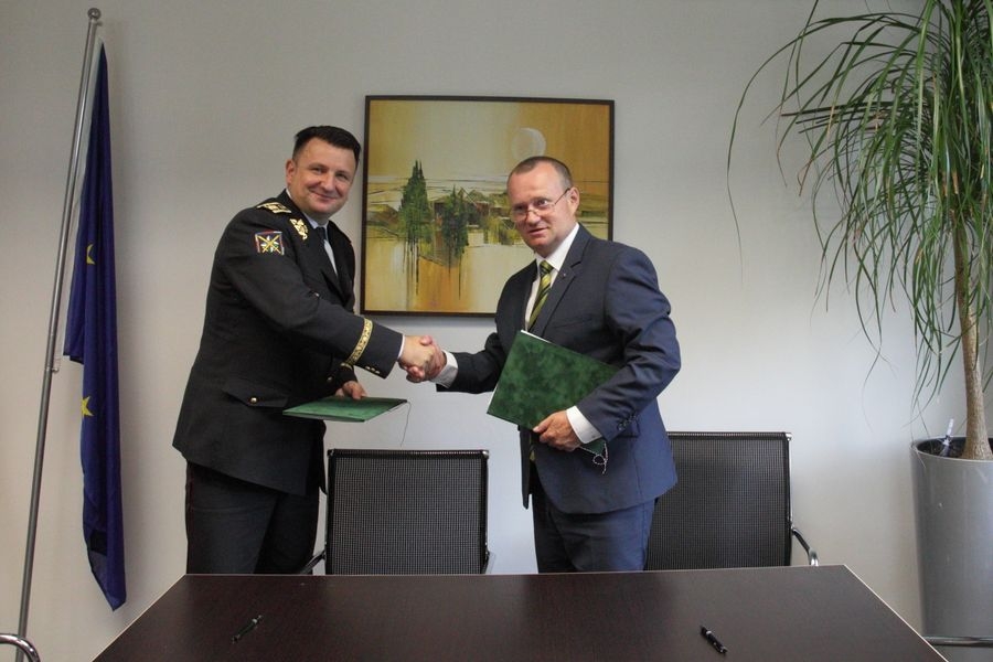 Ústřední ředitel SZPI Martin Klanica a policejní prezident Tomáš Tuhý podepsali dohodu o spolupráci zdroj foto: P. Kopřiva