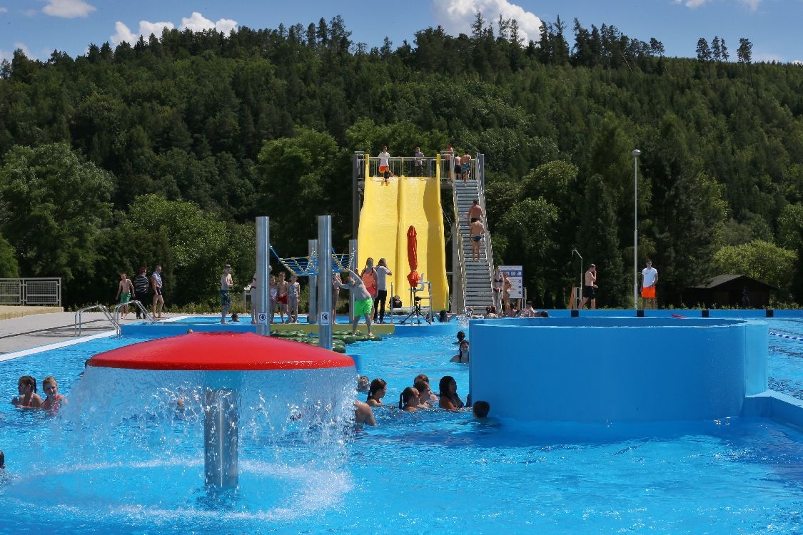 Zábřeh - zahájení provozu venkovního koupaliště foto: šumpersko.net - M. Jeřábek