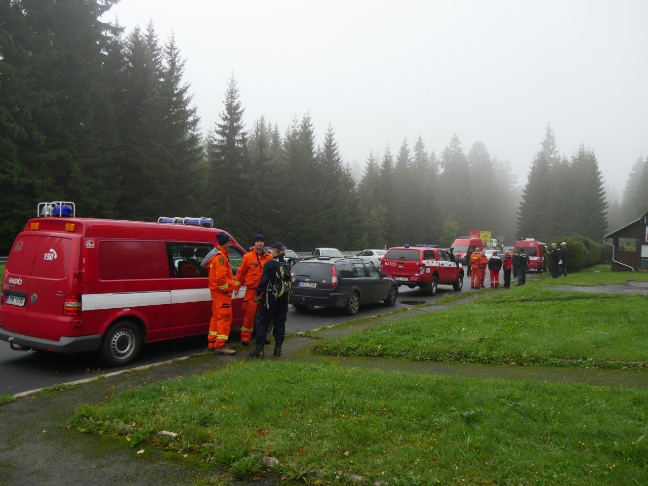 Ztraceného turistu v Jeseníkách hledalo přes padesát osob zdroj foto: HZS Olk