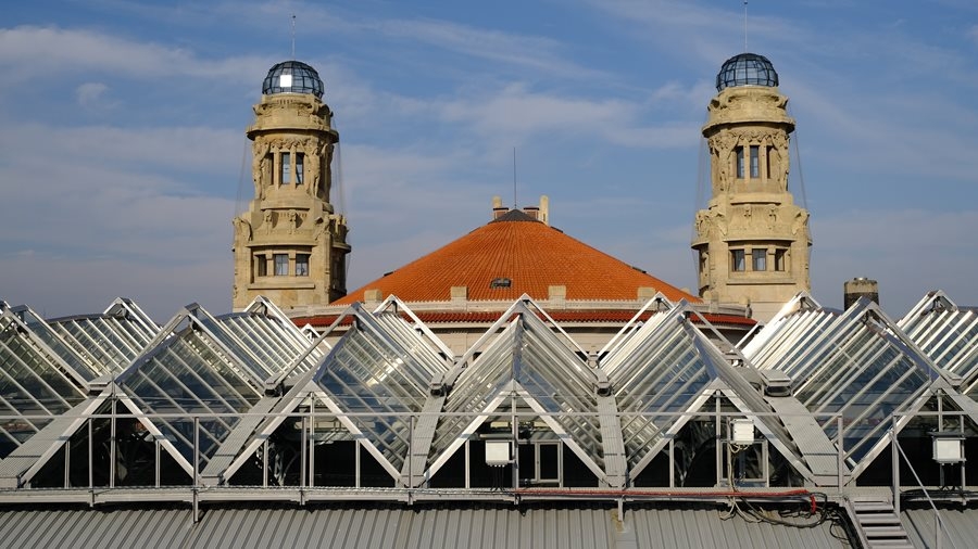 Po sto letech má pražské hlavní nádraží nově opravené zastřešení nástupišť zdroj foto:MD