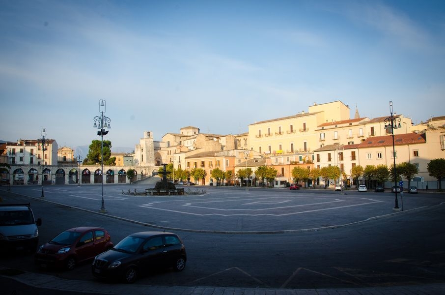 Sulmona 2017 - Garibaldiho náměstí zdroj foto: mus