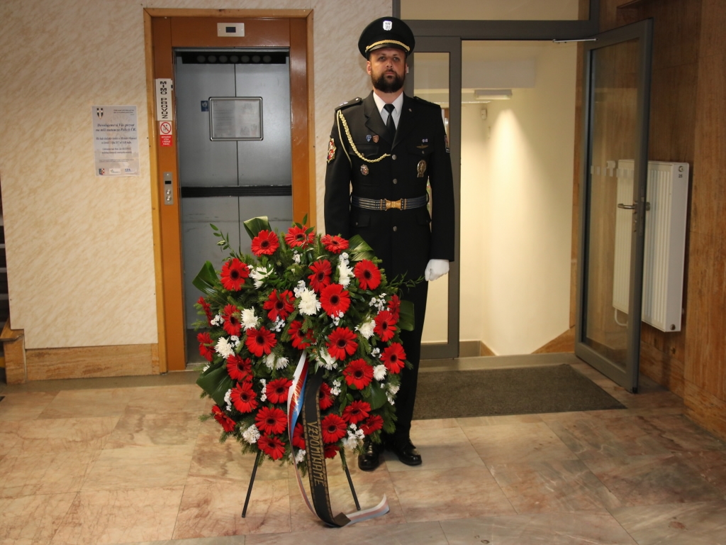 Policisté a pozůstalí uctili památku zesnulých policistů Olomouckého kraje zdroj foto: PČR