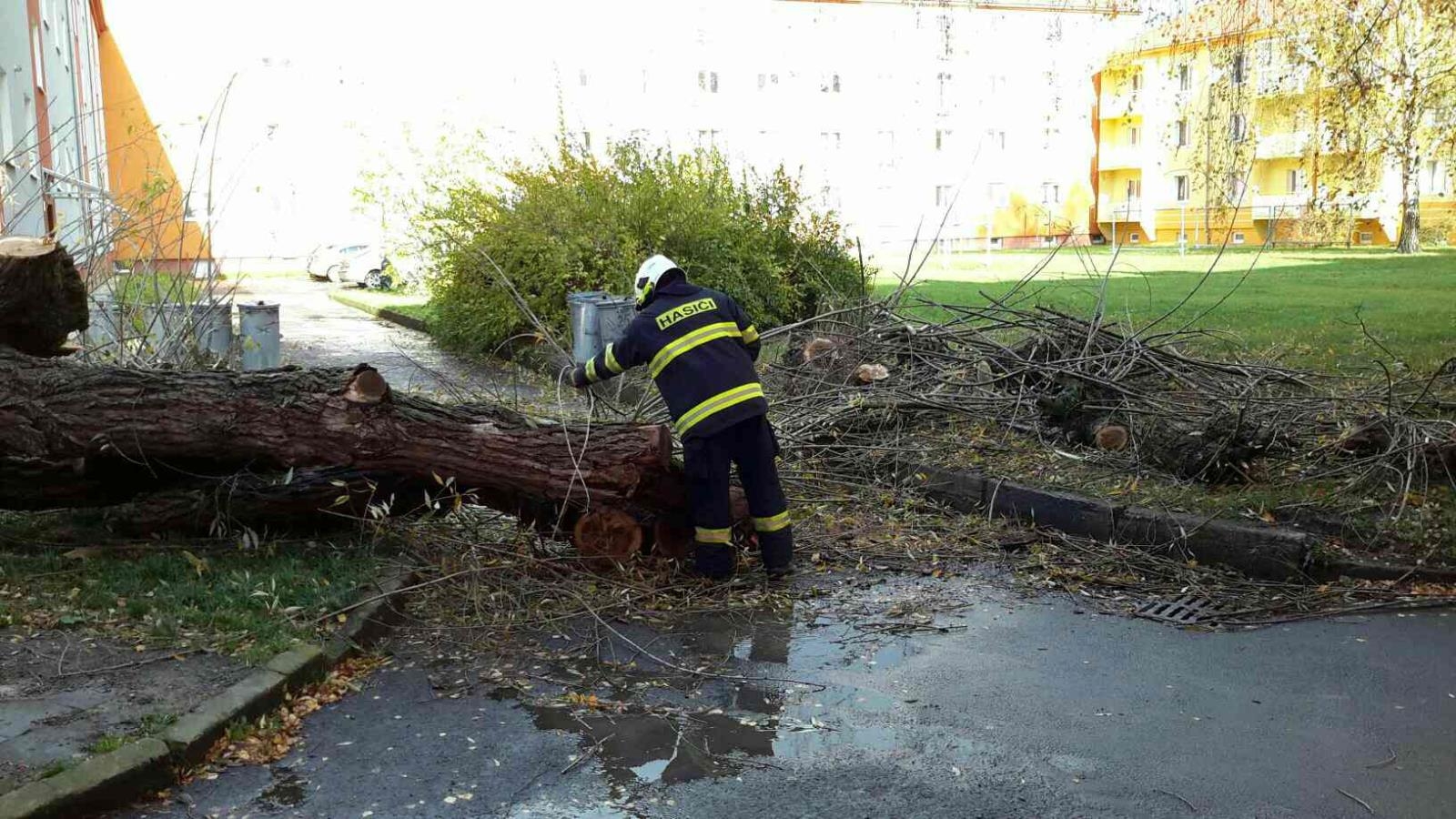 zásahy hasičů - neděle 29. října zdroj foto: HZS Olk