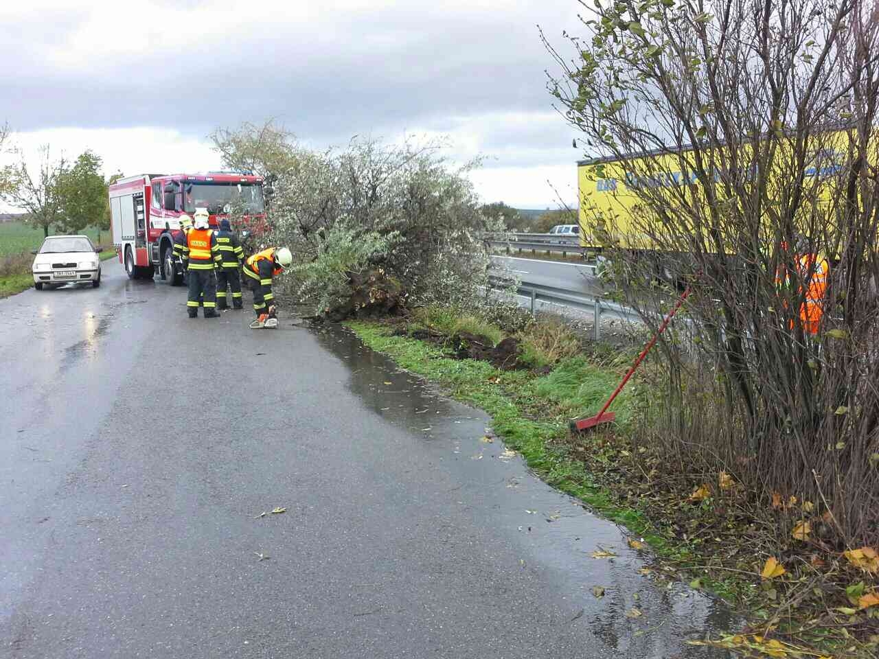 zásahy hasičů - neděle 29. října zdroj foto: HZS Olk