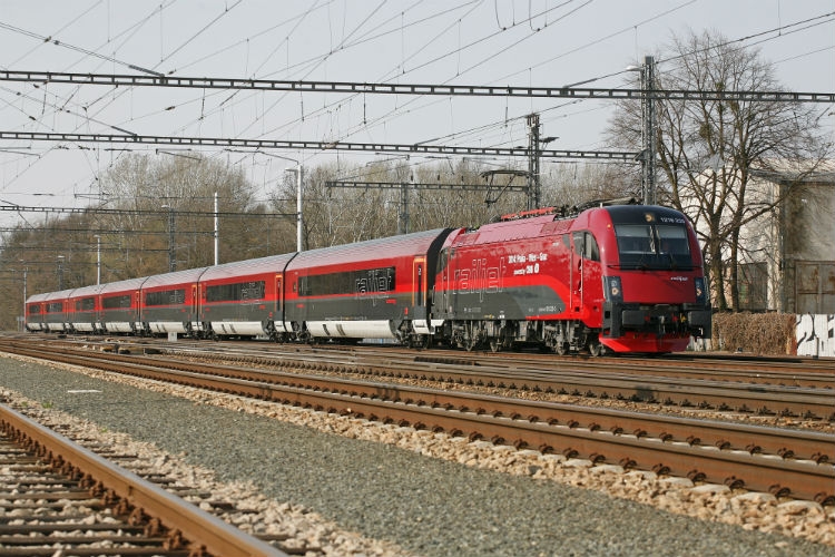 souprava railjet zdroj foto: ČD