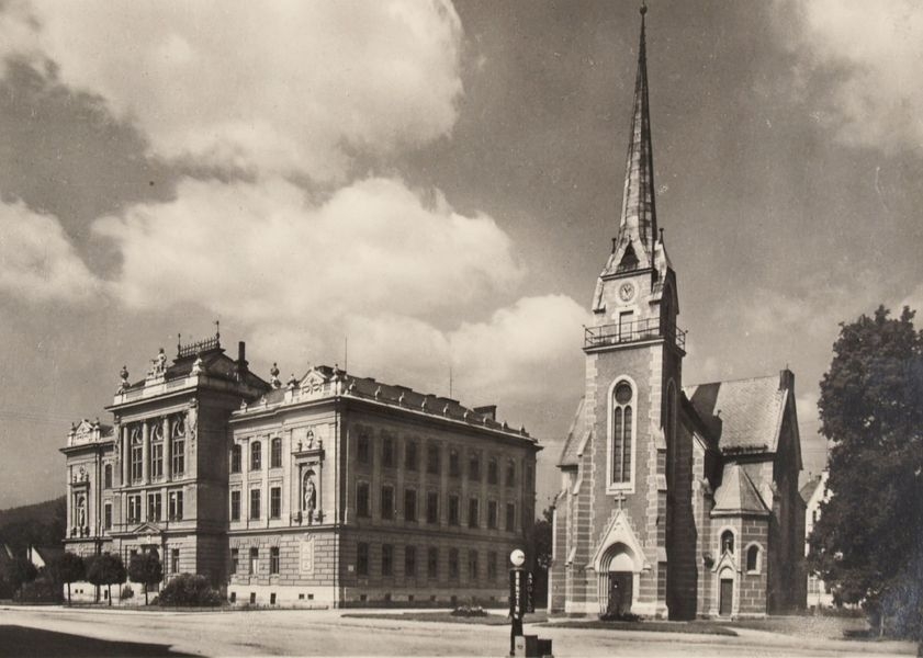 pozvánka na výstavu zdroj foto: VMŠ