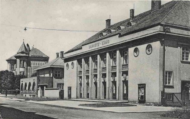 historická foto kina z roku 1942 zdroj foto: kino Oko