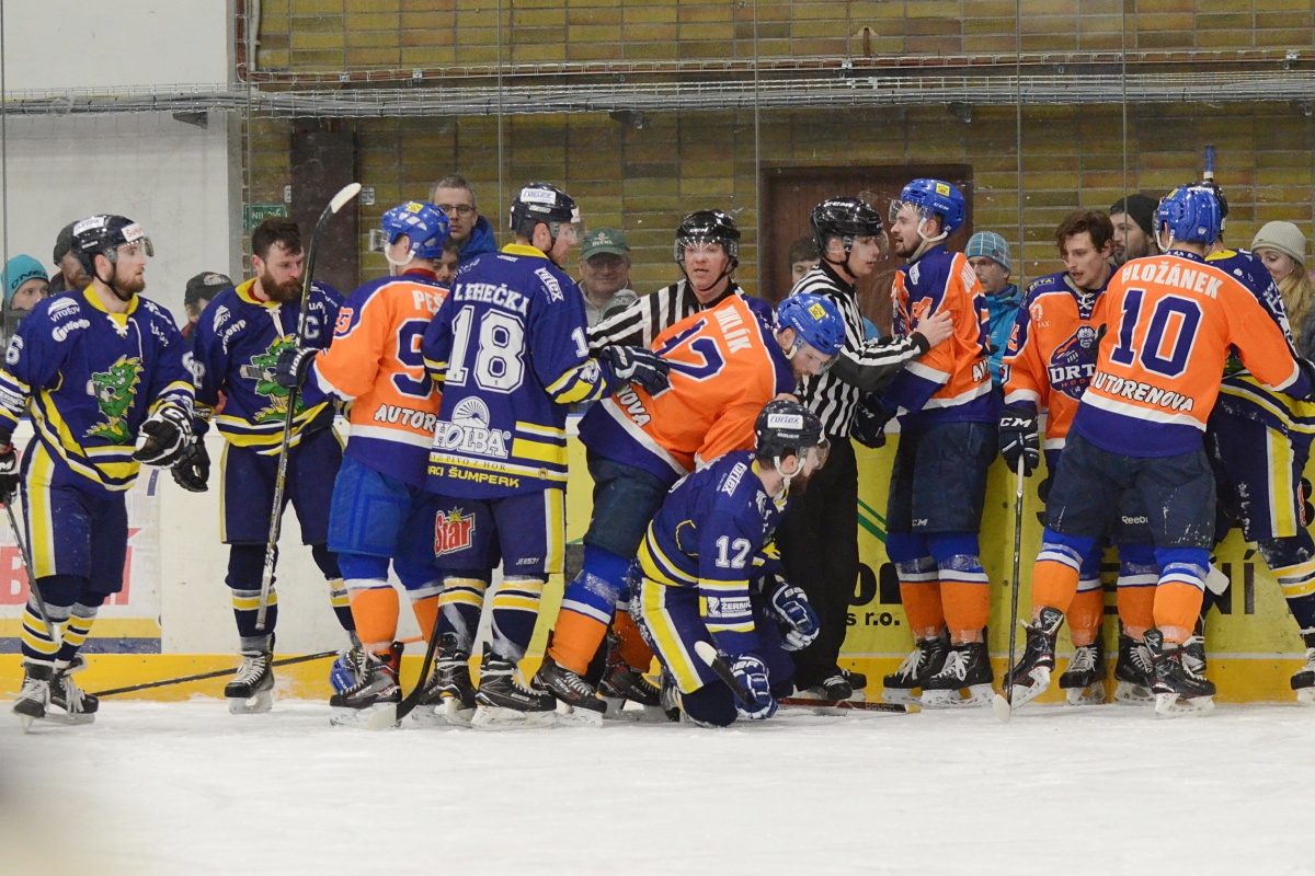 Šumperk vs Hodonín zdroj foto: Draci Šumperk - Věra Václavková