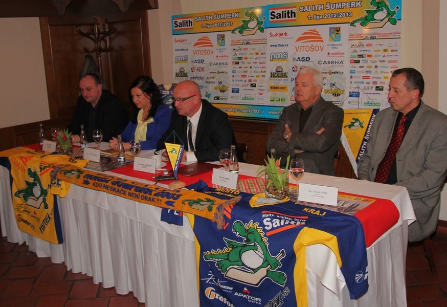 mimořádná tisková konference hokejového klubu Salith Šumperk