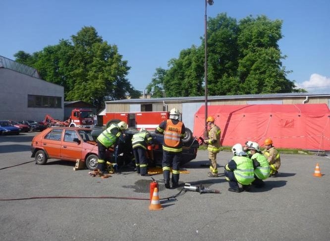 2 cvičení dobrovolných hasičů:foto:HZSOL,ÓU Šumperk