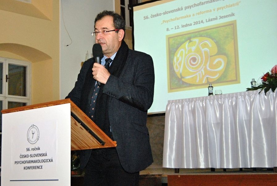 Konferenci zahájil Prof.Cyril Höschl, předseda České neuropsychofarmakologické společnosti.