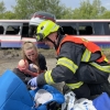 Hasiči při cvičení zachraňovali desítky zraněných z autobusů
