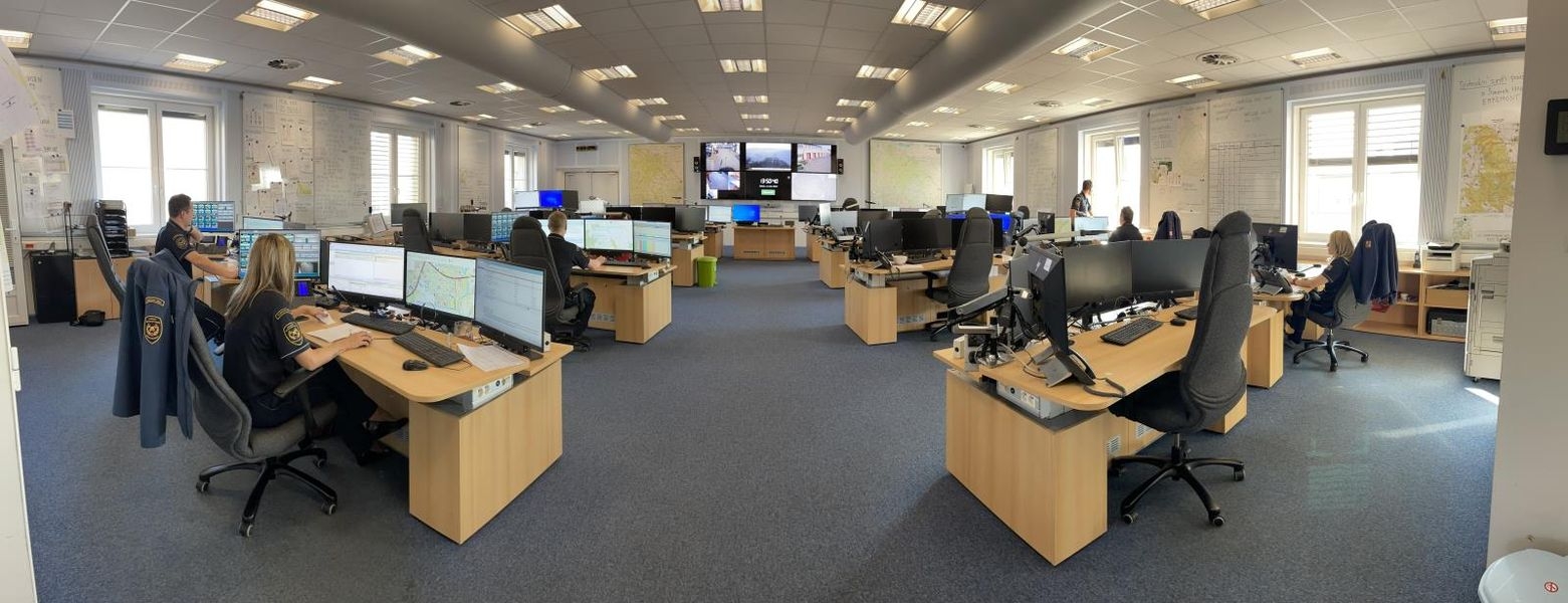 operačn&iacute; středisko zdroj foto: HZS OLK